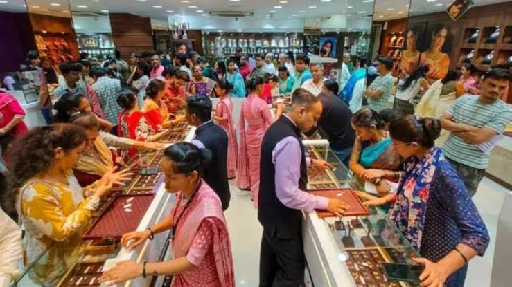 Gold Prices Fall