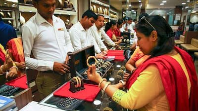 Gold Prices Fall