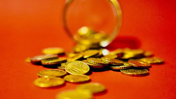 Gold Prices Fall
